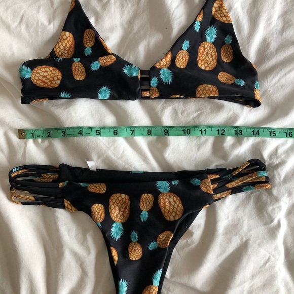 Pineapple Bikini *never worn* - Picture 2 of 8